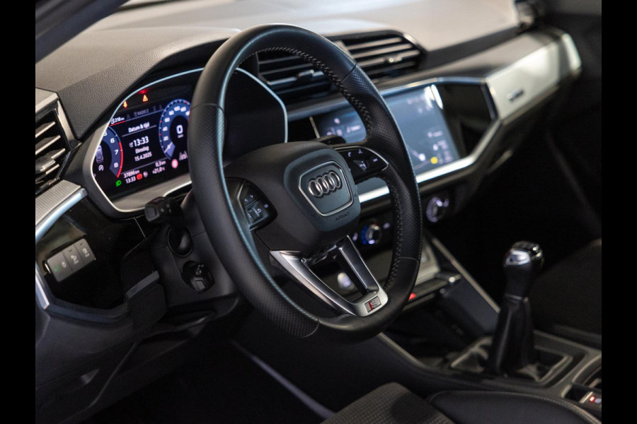 Audi Q3 35 TFSI Business Edition / 150pk / Cruise / Apple Carplay