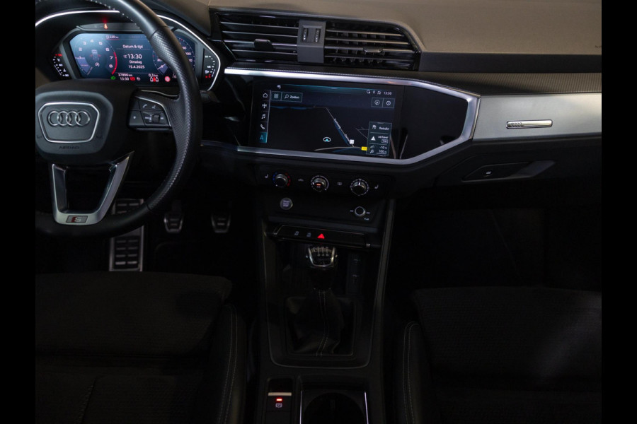 Audi Q3 35 TFSI Business Edition / 150pk / Cruise / Apple Carplay