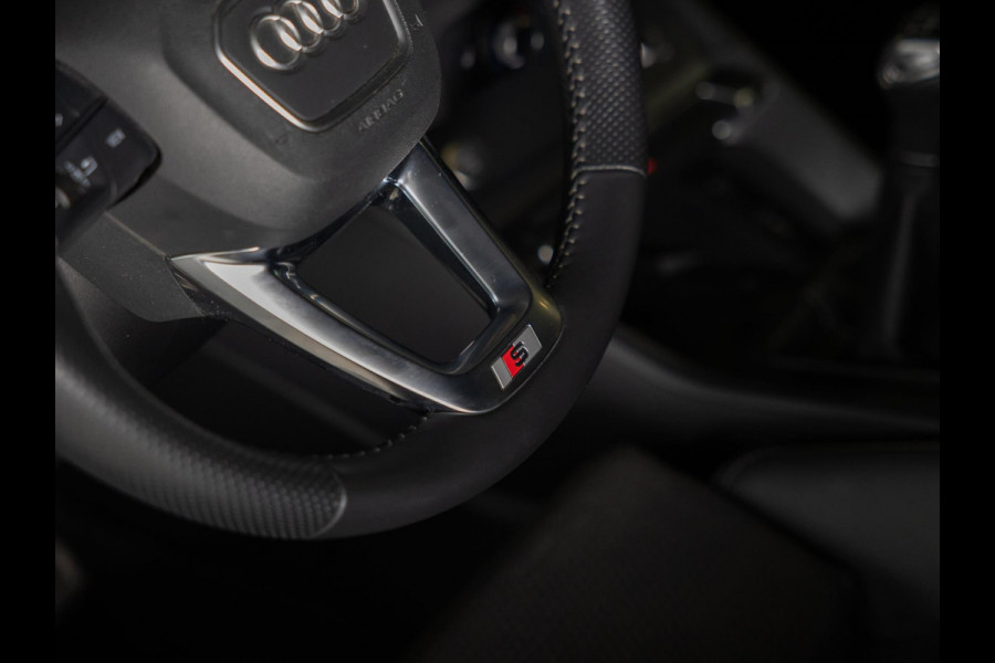 Audi Q3 35 TFSI Business Edition / 150pk / Cruise / Apple Carplay