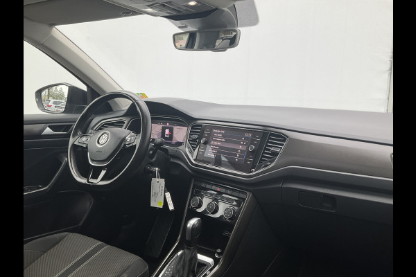 Volkswagen T-Roc 1.5 TSI Style Automaat Pano.dak Adap.Cruise Trekhaak Digitaal Vol Opties!