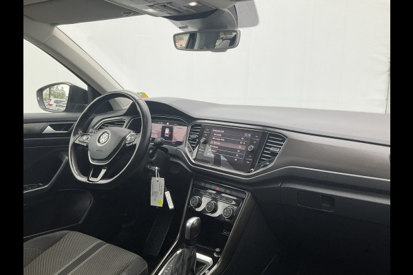 Volkswagen T-Roc 1.5 TSI Style Automaat Pano.dak Adap.Cruise Trekhaak Digitaal Vol Opties!