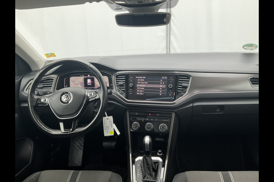 Volkswagen T-Roc 1.5 TSI Style Automaat Pano.dak Adap.Cruise Trekhaak Digitaal Vol Opties!