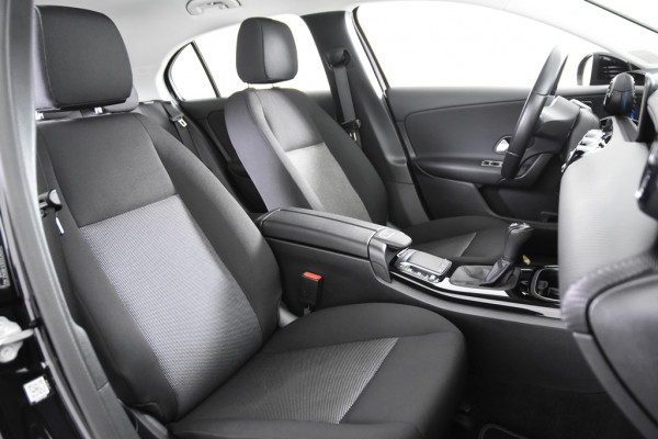 Mercedes-Benz A-Klasse 180 *1ste Eigenaar*Navigatie*Camera*Stoelverwarming*