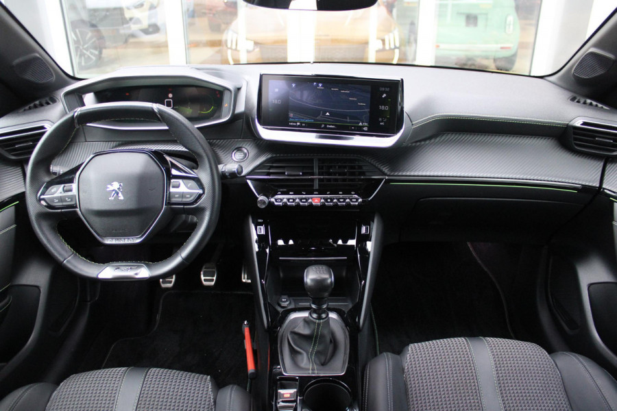 Peugeot 208 1.2 100PK GT | NAVIGATIE | APPLE CARPLAY/ANDROID AUTO | DODEHOEK DETECTIE | FULL LED KOPLAMPEN | CLIMATE CONTROL | 3-D INSTRUMENTENPANEEL | 17" LICHTMETALEN VELGEN | CRUISE CONTROL | ACHTERUITRIJ CAMERA | PARKEERSENSOREN VOOR + ACHTER |