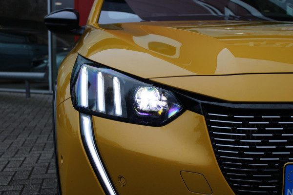 Peugeot 208 1.2 100PK GT | NAVIGATIE | APPLE CARPLAY/ANDROID AUTO | DODEHOEK DETECTIE | FULL LED KOPLAMPEN | CLIMATE CONTROL | 3-D INSTRUMENTENPANEEL | 17" LICHTMETALEN VELGEN | CRUISE CONTROL | ACHTERUITRIJ CAMERA | PARKEERSENSOREN VOOR + ACHTER |