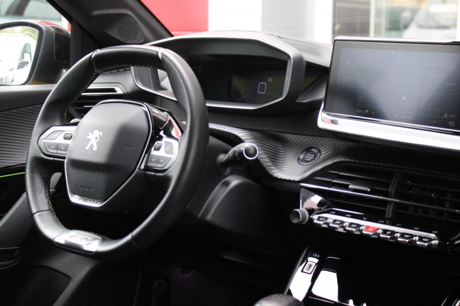 Peugeot 208 1.2 100PK GT | NAVIGATIE | APPLE CARPLAY/ANDROID AUTO | DODEHOEK DETECTIE | FULL LED KOPLAMPEN | CLIMATE CONTROL | 3-D INSTRUMENTENPANEEL | 17" LICHTMETALEN VELGEN | CRUISE CONTROL | ACHTERUITRIJ CAMERA | PARKEERSENSOREN VOOR + ACHTER |