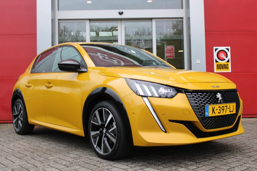 Peugeot 208 1.2 100PK GT | NAVIGATIE | APPLE CARPLAY/ANDROID AUTO | DODEHOEK DETECTIE | FULL LED KOPLAMPEN | CLIMATE CONTROL | 3-D INSTRUMENTENPANEEL | 17" LICHTMETALEN VELGEN | CRUISE CONTROL | ACHTERUITRIJ CAMERA | PARKEERSENSOREN VOOR + ACHTER |