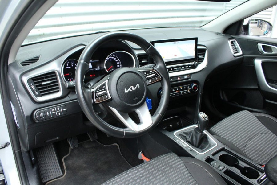 Kia Ceed Sportswagon 1.0 T-GDi 120pk DynamicLine NL-Auto NAP BTW Clima Cruise Navi Camera Carplay 16"LMV