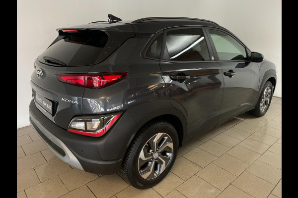 Hyundai Kona 1.6 GDI HEV HYBRID AUTOMAAT AIRCO CLIMA NAVI FRONTASSIST STUURVERW STOELVERW APPLE CARPLAY NIEUWSTAAT