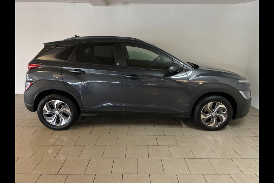 Hyundai Kona 1.6 GDI HEV HYBRID AUTOMAAT AIRCO CLIMA NAVI FRONTASSIST STUURVERW STOELVERW APPLE CARPLAY NIEUWSTAAT