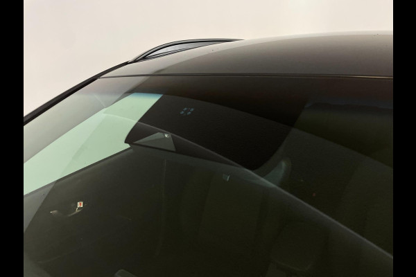 Hyundai Kona 1.6 GDI HEV HYBRID AUTOMAAT AIRCO CLIMA NAVI FRONTASSIST STUURVERW STOELVERW APPLE CARPLAY NIEUWSTAAT