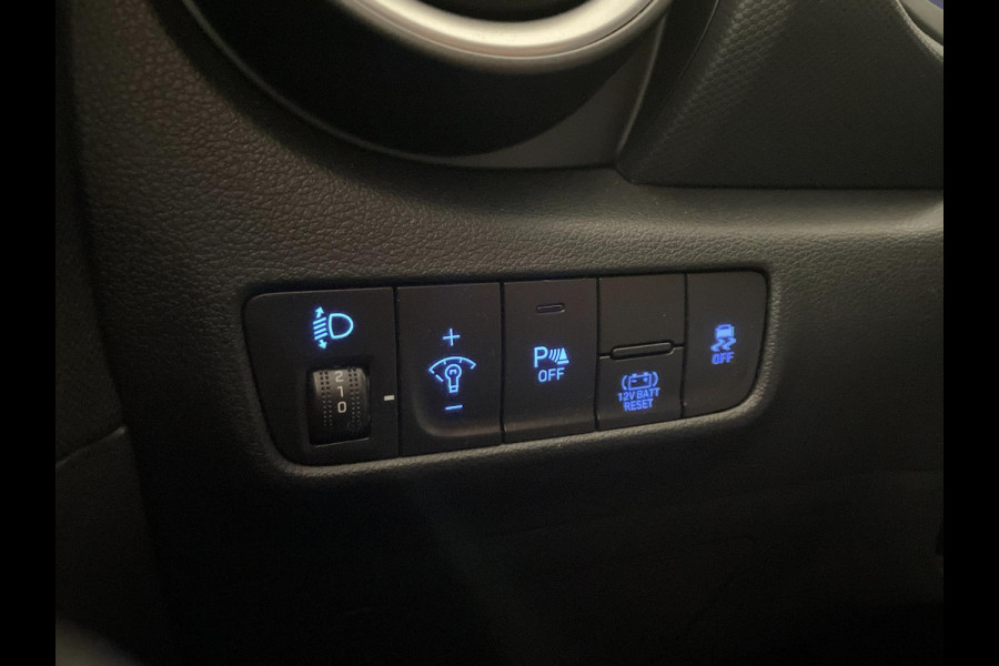 Hyundai Kona 1.6 GDI HEV HYBRID AUTOMAAT AIRCO CLIMA NAVI FRONTASSIST STUURVERW STOELVERW APPLE CARPLAY NIEUWSTAAT