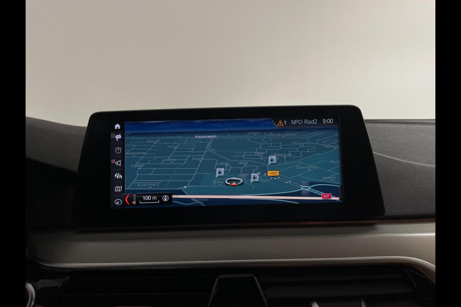 BMW 5 Serie Touring 520d High Executive AUTOMAAT PANO AIRCO NAVI CRUISE BLUETOOTH HEAD UP DISPLAY LEER TREKHAAK VELGEN NIEUWSTAAT