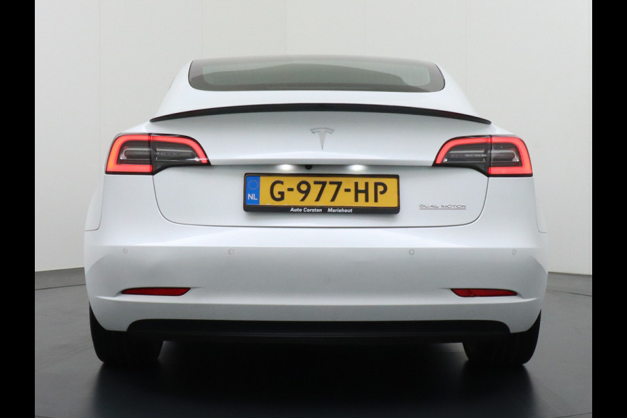 Tesla Model 3 4WD Performance 513pk 3,4 sec 0-100 ! 20" FSD-vb. AutoPilot Carbon-Spoiler Premium-HiFi Pano.dak Camera Leer Adaptive-Cruise+Sto Navi LED ACC DAB Voorverwarmen interieur en Keyless via App One-Pedal-Drive Rode Remklauwen Carbon-Spoiler Origineel Nederlandse auto ! nieuwprijs euro 64.580 euro Garantie op Accu tot 27-09-2027 max 192.000km