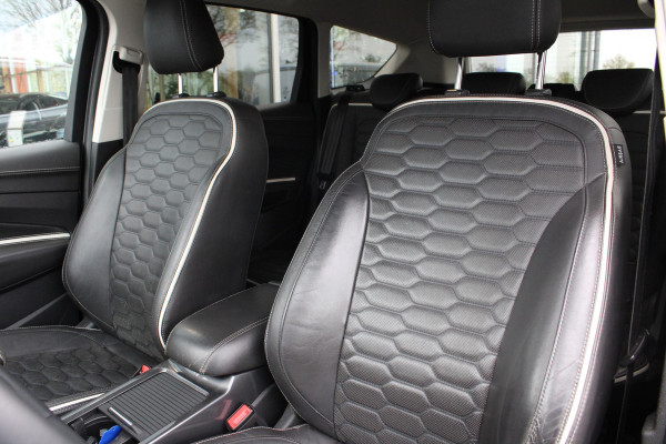 Ford Kuga 1.5 EcoBoost Vignale | Trekhaak Afneembaar 2000KG | Cruise Control | Navigatie | Climate Control | Lichtmetalen Velgen |
