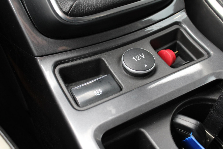 Ford Kuga 1.5 EcoBoost Vignale | Trekhaak Afneembaar 2000KG | Cruise Control | Navigatie | Climate Control | Lichtmetalen Velgen |