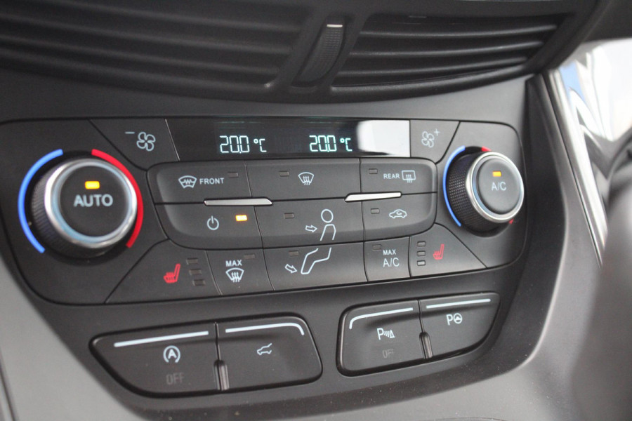 Ford Kuga 1.5 EcoBoost Vignale | Trekhaak Afneembaar 2000KG | Cruise Control | Navigatie | Climate Control | Lichtmetalen Velgen |