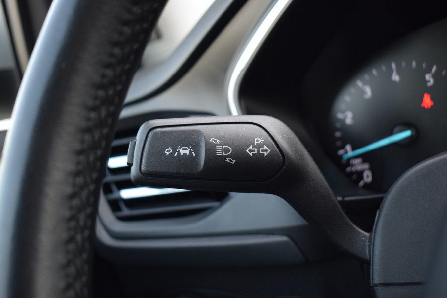 Ford FOCUS Wagon 1.5 EcoBoost Titanium Business | 150 Pk | Trekhaak | Stuur- en Stoelverw.