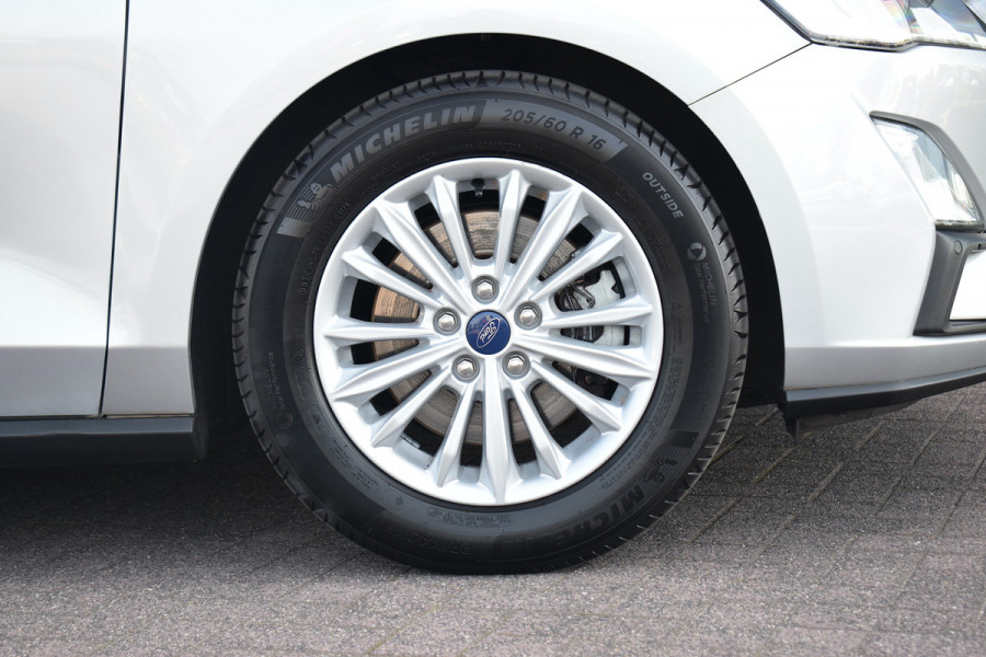 Ford FOCUS Wagon 1.5 EcoBoost Titanium Business | 150 Pk | Trekhaak | Stuur- en Stoelverw.