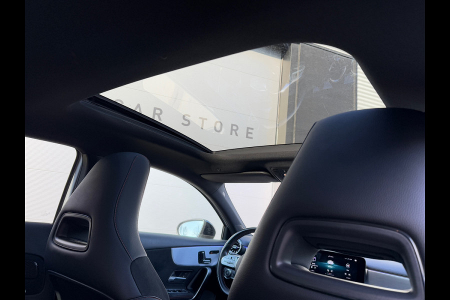Mercedes-Benz A-Klasse 180 AMG NIGHT Panodak|Memory|Sfeer|Dealer Onderhouden