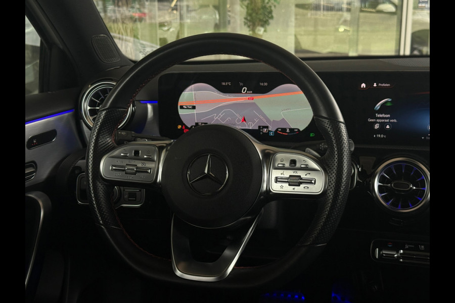 Mercedes-Benz A-Klasse 180 AMG NIGHT Panodak|Memory|Sfeer|Dealer Onderhouden
