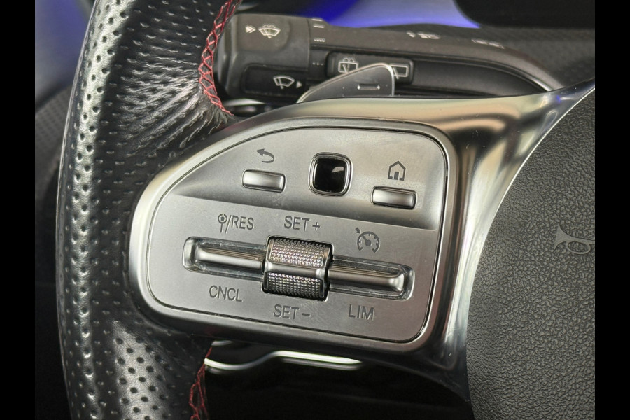 Mercedes-Benz A-Klasse 180 AMG NIGHT Panodak|Memory|Sfeer|Dealer Onderhouden