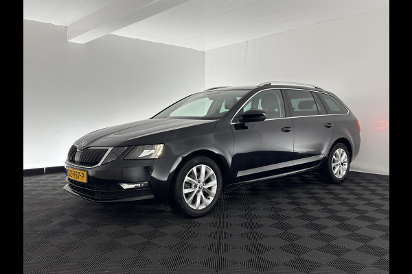 Škoda Octavia Combi 1.6 TDI Greentech Clever Edition Aut. *LEATHER-FABRIC | NAVI-FULLMAP | COMFORT-SEATS | DAB+ | HEATED-SEATS | AMUNDSEN-AUDIO | ECC | SHIFT-PADDLES | PARKPILOT | CRUISE | TOWBAR | 16''ALU *