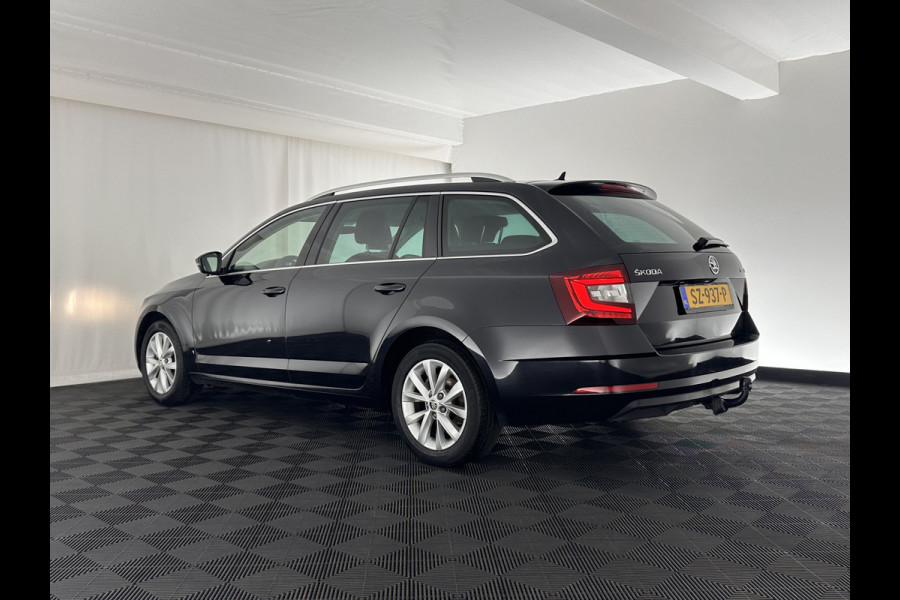 Škoda Octavia Combi 1.6 TDI Greentech Clever Edition Aut. *LEATHER-FABRIC | NAVI-FULLMAP | COMFORT-SEATS | DAB+ | HEATED-SEATS | AMUNDSEN-AUDIO | ECC | SHIFT-PADDLES | PARKPILOT | CRUISE | TOWBAR | 16''ALU *