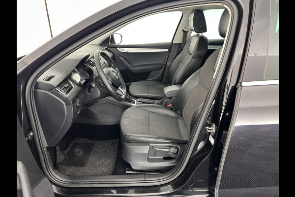 Škoda Octavia Combi 1.6 TDI Greentech Clever Edition Aut. *LEATHER-FABRIC | NAVI-FULLMAP | COMFORT-SEATS | DAB+ | HEATED-SEATS | AMUNDSEN-AUDIO | ECC | SHIFT-PADDLES | PARKPILOT | CRUISE | TOWBAR | 16''ALU *