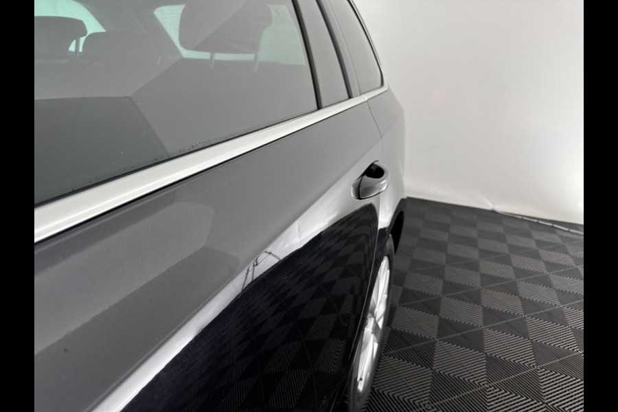 Škoda Octavia Combi 1.6 TDI Greentech Clever Edition Aut. *LEATHER-FABRIC | NAVI-FULLMAP | COMFORT-SEATS | DAB+ | HEATED-SEATS | AMUNDSEN-AUDIO | ECC | SHIFT-PADDLES | PARKPILOT | CRUISE | TOWBAR | 16''ALU *