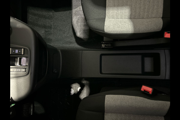 Citroën ë-Berlingo M Shine 50 kWh | Park assist pakket | Navigatie pakket | Winterpakket | Panoramadak | 11 kw 3-fase lader! |  SoH (batterijcheck) 100 % score!