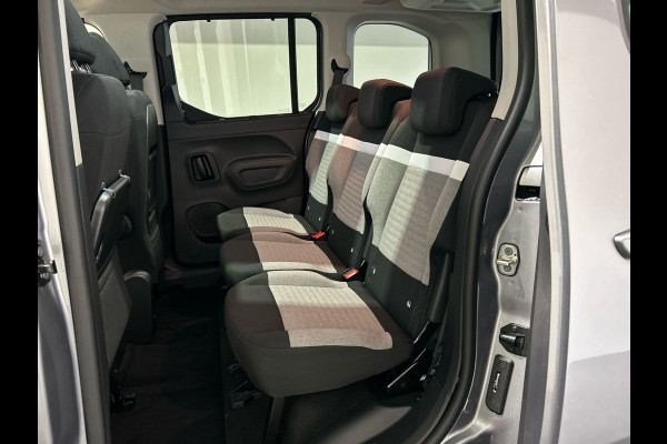 Citroën ë-Berlingo M Shine 50 kWh | Park assist pakket | Navigatie pakket | Winterpakket | Panoramadak | 11 kw 3-fase lader! |  SoH (batterijcheck) 100 % score!