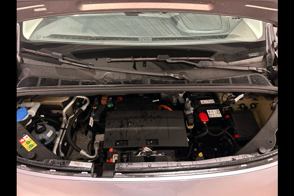 Citroën ë-Berlingo M Shine 50 kWh | Park assist pakket | Navigatie pakket | Winterpakket | Panoramadak | 11 kw 3-fase lader! |  SoH (batterijcheck) 100 % score!