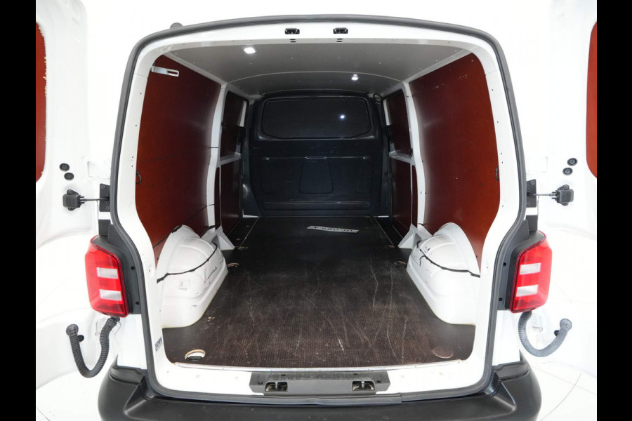 Volkswagen Transporter 2.0 TDI L2H1 Trendline 102pk Navigatie Camera Cruise Kunstleder 2x Schuifdeur
