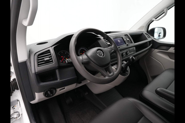 Volkswagen Transporter 2.0 TDI L2H1 Trendline 102pk Navigatie Camera Cruise Kunstleder 2x Schuifdeur