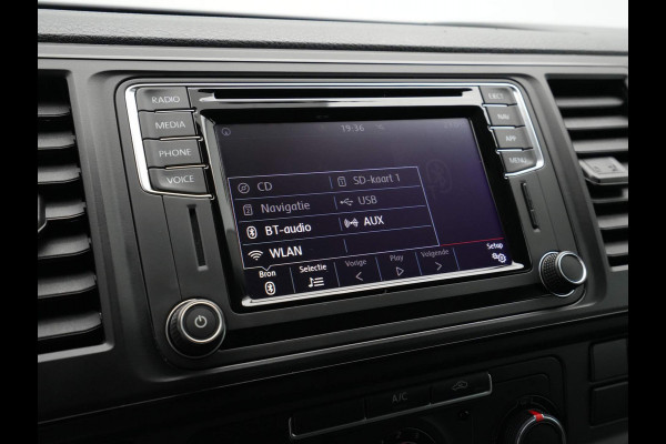 Volkswagen Transporter 2.0 TDI L2H1 Trendline 102pk Navigatie Camera Cruise Kunstleder 2x Schuifdeur