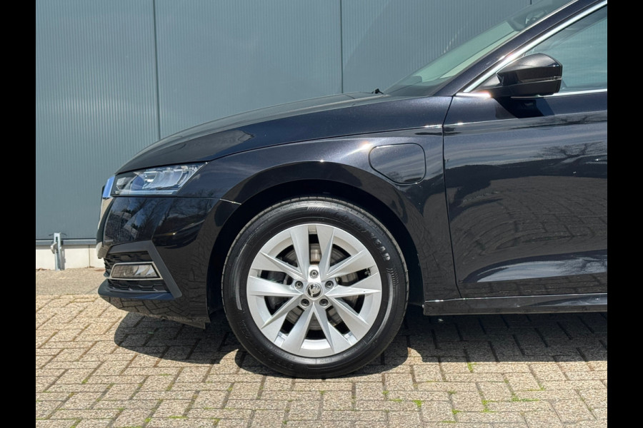 Škoda Octavia Combi 1.4 TSI iV * Style * Stoelverw * Digitale teller * Cruise *