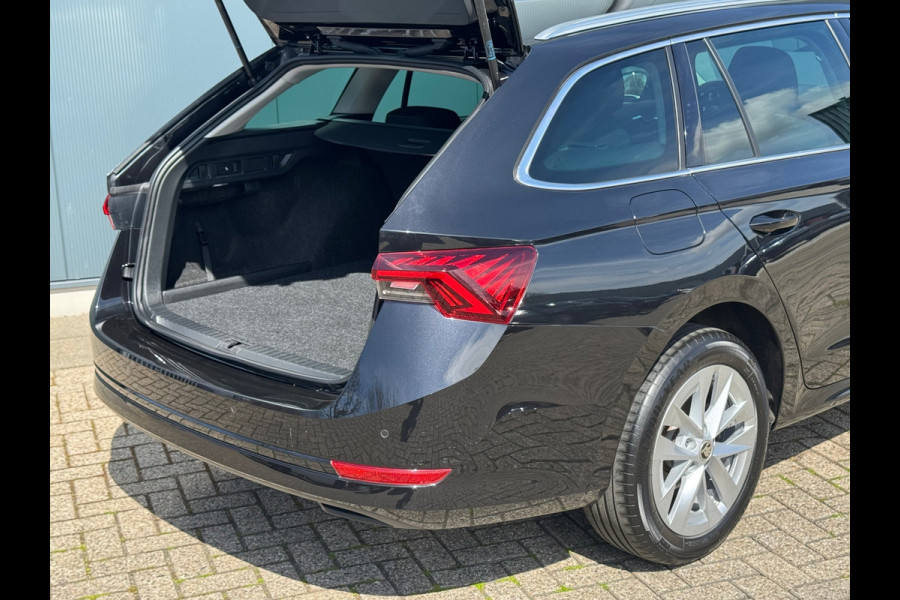 Škoda Octavia Combi 1.4 TSI iV * Style * Stoelverw * Digitale teller * Cruise *