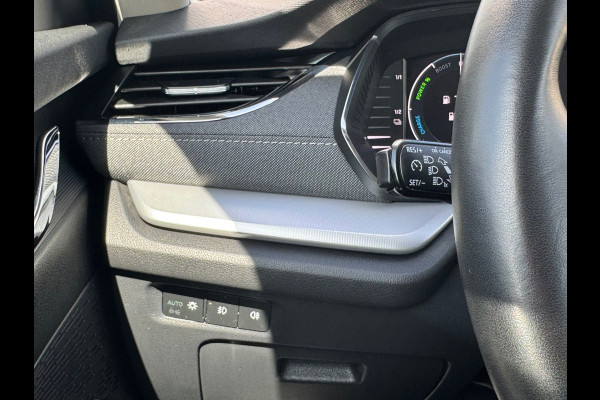 Škoda Octavia Combi 1.4 TSI iV * Style * Stoelverw * Digitale teller * Cruise *