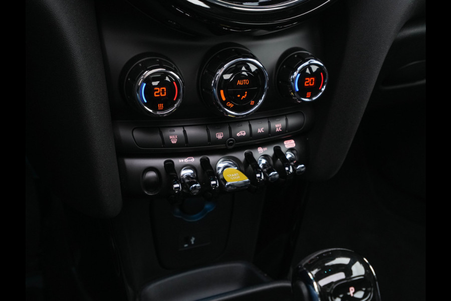 MINI Mini Electric Classic Premium Plus-Pack 33 kWh [ 3-Fase ] (INCL-BTW) Aut. *PANO | FULL-LEATHER | FULL-LED | HARMAN/KARDON-AUDIO | KEYLESS | CAMERA | SPORT-SEATS | NAVI-FULLMAP  | ECC | AMBIENT-LIGHT | DAB | DIGI-COCKPIT | PDC | 17"ALU*