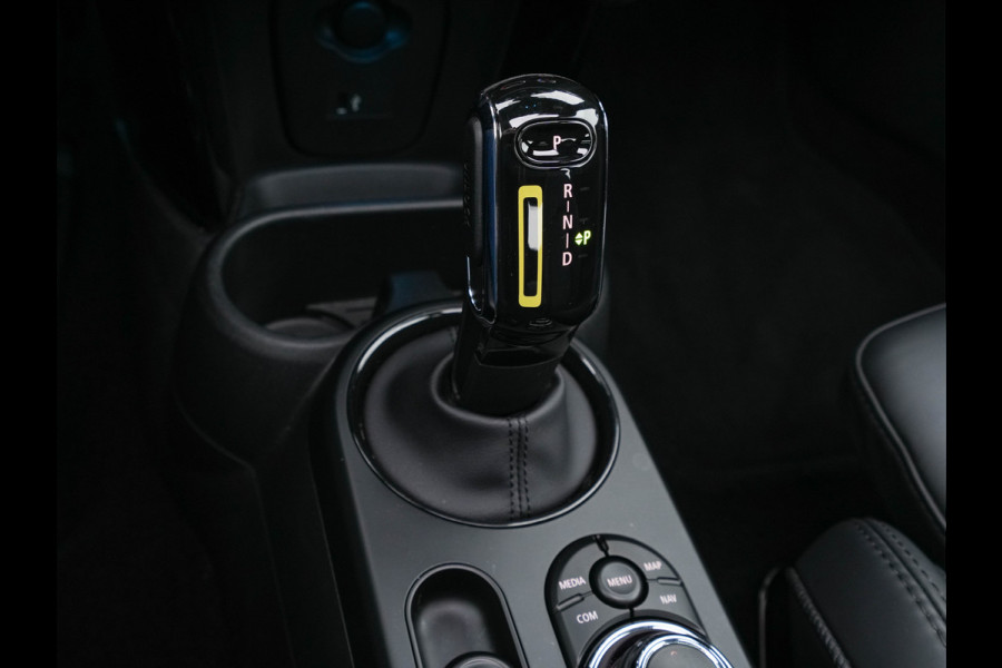 MINI Mini Electric Classic Premium Plus-Pack 33 kWh [ 3-Fase ] (INCL-BTW) Aut. *PANO | FULL-LEATHER | FULL-LED | HARMAN/KARDON-AUDIO | KEYLESS | CAMERA | SPORT-SEATS | NAVI-FULLMAP  | ECC | AMBIENT-LIGHT | DAB | DIGI-COCKPIT | PDC | 17"ALU*