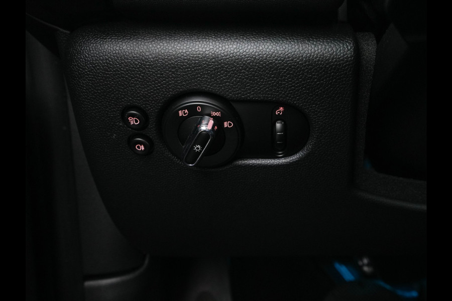 MINI Mini Electric Classic Premium Plus-Pack 33 kWh [ 3-Fase ] (INCL-BTW) Aut. *PANO | FULL-LEATHER | FULL-LED | HARMAN/KARDON-AUDIO | KEYLESS | CAMERA | SPORT-SEATS | NAVI-FULLMAP  | ECC | AMBIENT-LIGHT | DAB | DIGI-COCKPIT | PDC | 17"ALU*