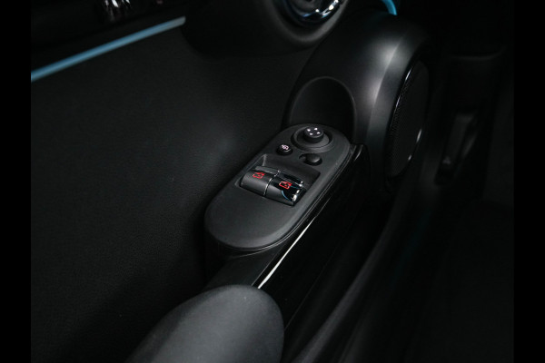 MINI Mini Electric Classic Premium Plus-Pack 33 kWh [ 3-Fase ] (INCL-BTW) Aut. *PANO | FULL-LEATHER | FULL-LED | HARMAN/KARDON-AUDIO | KEYLESS | CAMERA | SPORT-SEATS | NAVI-FULLMAP  | ECC | AMBIENT-LIGHT | DAB | DIGI-COCKPIT | PDC | 17"ALU*