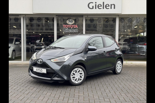 Toyota Aygo 1.0 VVT-i 72pk X-Play | Eerste eigenaar, Apple CarPlay/Android Auto, Parkeercamera, Bluetooth, Stuurbediening