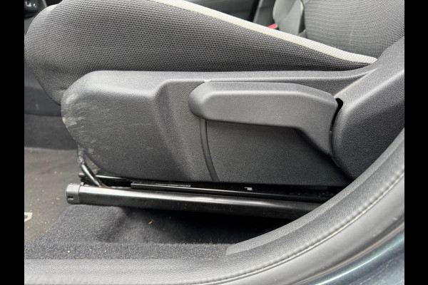 Toyota Aygo 1.0 VVT-i 72pk X-Play | Eerste eigenaar, Apple CarPlay/Android Auto, Parkeercamera, Bluetooth, Stuurbediening