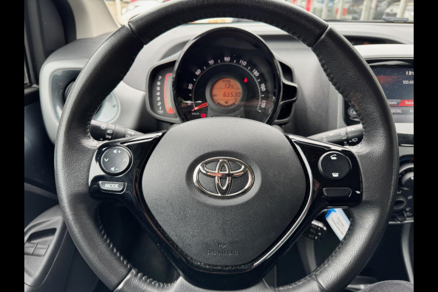 Toyota Aygo 1.0 VVT-i 72pk X-Play | Eerste eigenaar, Apple CarPlay/Android Auto, Parkeercamera, Bluetooth, Stuurbediening