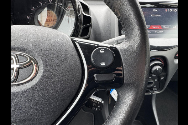 Toyota Aygo 1.0 VVT-i 72pk X-Play | Eerste eigenaar, Apple CarPlay/Android Auto, Parkeercamera, Bluetooth, Stuurbediening