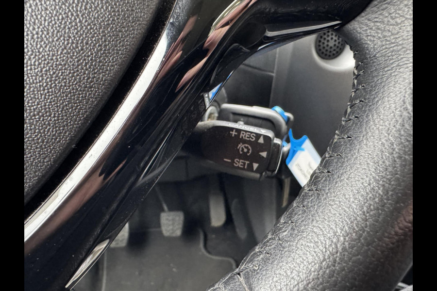 Toyota Aygo 1.0 VVT-i 72pk X-Play | Eerste eigenaar, Apple CarPlay/Android Auto, Parkeercamera, Bluetooth, Stuurbediening