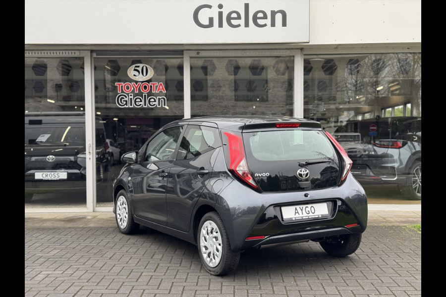 Toyota Aygo 1.0 VVT-i 72pk X-Play | Eerste eigenaar, Apple CarPlay/Android Auto, Parkeercamera, Bluetooth, Stuurbediening