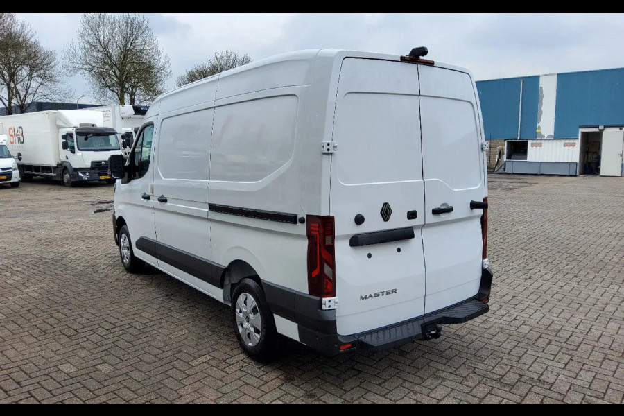 Renault Master NEW TYPE 150.35 EURO 6 L2H2 GESLOTEN WIT - V-08-KNG - BPM VRIJ!